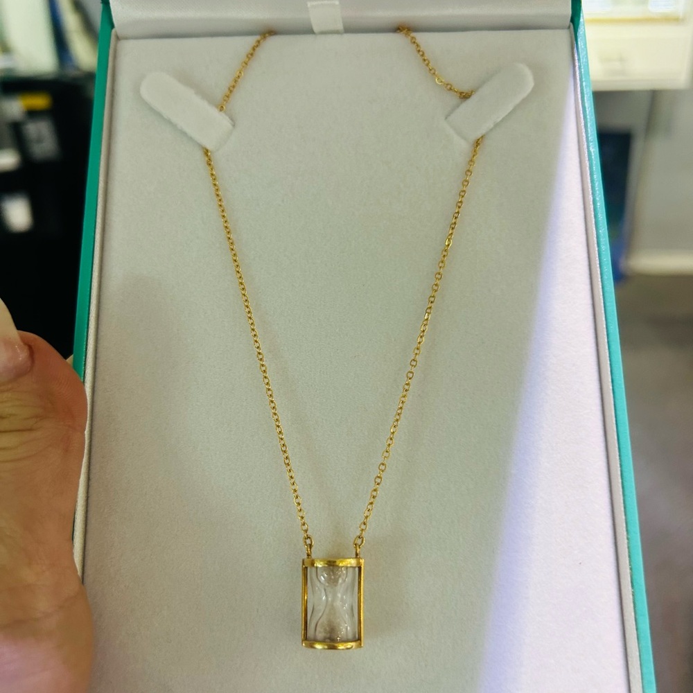 18K GOLD AND DIAMOND HOURGLASS NECKLACE